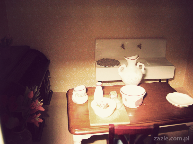 pontypridd south wales doll house emporium