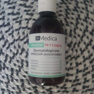 skład i opinie BIELENDA Bielenda Dr Medica Trądzik dermatologiczna emulsja oczyszczająca do skóry tłustej ze skłonnością do trądziku