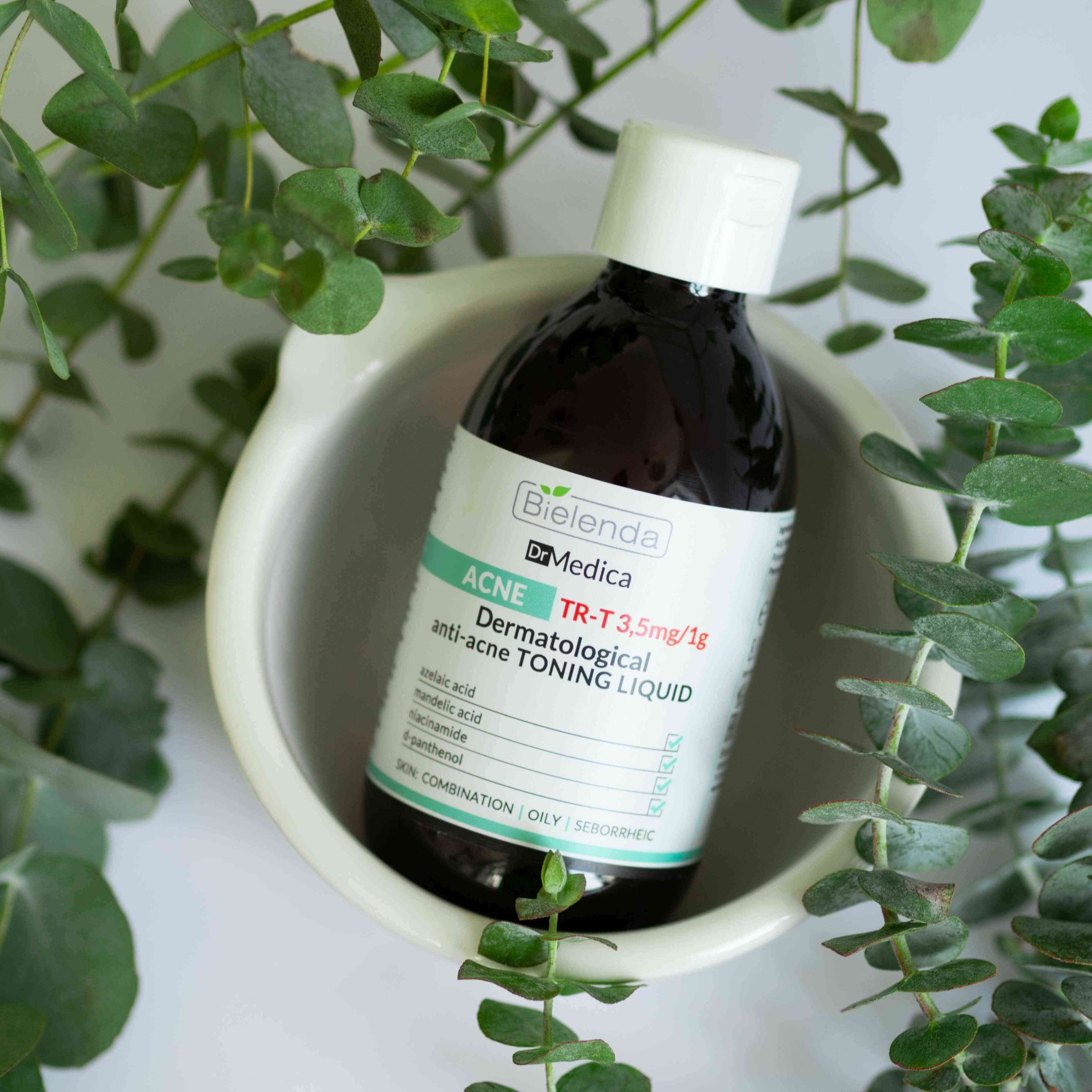 skład i opinie BIELENDA Bielenda Dr Medica Trądzik dermatologiczna emulsja oczyszczająca do skóry tłustej ze skłonnością do trądziku
