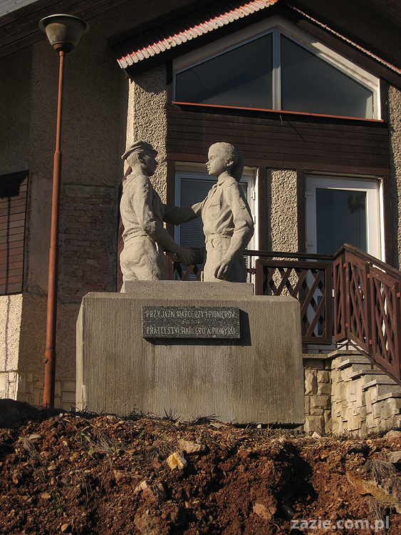 pomnik Przyjaźni Harcerzy i Pionierów Kudowa Zdrój