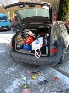 Tani film drogi czyli Kombajn Do Zbierania Kur Po Wioskach rusza na południe (1)