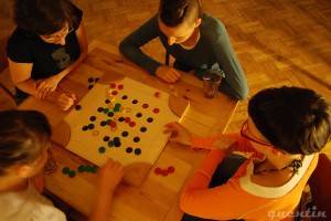 gry uliczne vs. gry salonowe