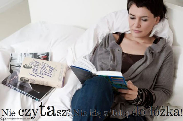 akcja Nie czytasz Nie idę z Tobą do łóżka Qlub Xiążkowy u Naszych Sąsiadów Kazia Szczuka Anna Laszuk Jacek Dehnel Sylwia Chutnik Kapela ze Wsi Warszawa Paweł Althamer Jeż Jerzy Marcin Szczygielski Olga Gromek Zazie Syd Breslauer mopsy Kumok Miszur Bianka Siwińska Nasta Niakrasawa Marta Syrwid Betty Q & Crew Monika Banach Monika Czaplicka Nie czytasz? Nie idę z Tobą do łóżka! Qlub Xiążkowy u Naszych Sąsiadów Kazia Szczuka Anna Laszuk Jacek Dehnel Sylwia Chutnik Kapela ze Wsi Warszawa Paweł Althamer Jeż Jerzy Marcin Szczygielski Olga Gromek Zazie Syd Breslauer mopsy Kumok Miszur Bianka Siwińska Nasta Niakrasawa Marta Syrwid Betty Q & Crew Monika Banach Monika Czaplicka