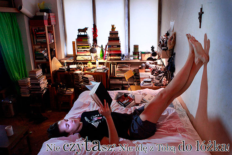 akcja Nie czytasz Nie idę z Tobą do łóżka Qlub Xiążkowy u Naszych Sąsiadów Kazia Szczuka Anna Laszuk Jacek Dehnel Sylwia Chutnik Kapela ze Wsi Warszawa Paweł Althamer Jeż Jerzy Marcin Szczygielski Olga Gromek Zazie Syd Breslauer mopsy Kumok Miszur Bianka Siwińska Nasta Niakrasawa Marta Syrwid Betty Q & Crew Monika Banach Monika Czaplicka Nie czytasz? Nie idę z Tobą do łóżka! Qlub Xiążkowy u Naszych Sąsiadów Kazia Szczuka Anna Laszuk Jacek Dehnel Sylwia Chutnik Kapela ze Wsi Warszawa Paweł Althamer Jeż Jerzy Marcin Szczygielski Olga Gromek Zazie Syd Breslauer mopsy Kumok Miszur Bianka Siwińska Nasta Niakrasawa Marta Syrwid Betty Q & Crew Monika Banach Monika Czaplicka