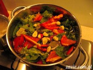 wegetatywne i telluryczne ingrediencje obiadu o zapachu dzikim i polnym