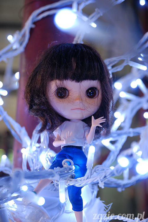 Blythe Simply Chocolate Orka custom by Zazie sesja zdjęciowa w fabryce wódek Koneser w Warszawie