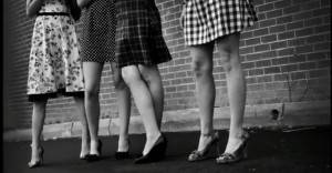 białe od żaru i oszałamiające dni letnie