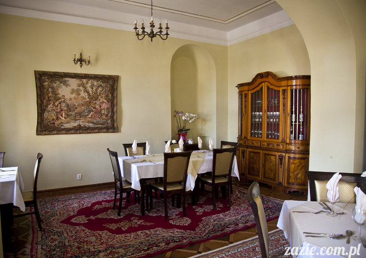 Pałac Wiechlice Szprotawa hotel spa restauracja noclegi golf basen joga konferencje wesela sala balowa bankiety catering masaże kosmetyczka aerobik odnowa biologiczna ekologiczny ośrodek wypoczynkowy Pałac Wiechlice Szprotawa hotel spa restauracja noclegi golf basen joga konferencje wesela sala balowa bankiety catering masaże kosmetyczka aerobik odnowa biologiczna ekologiczny ośrodek wypoczynkowy