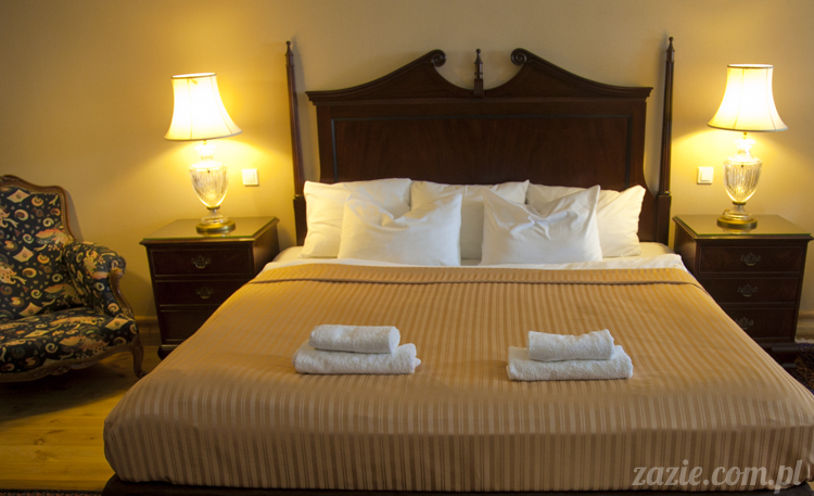 Pałac Wiechlice Szprotawa hotel spa restauracja noclegi golf basen joga konferencje wesela sala balowa bankiety catering masaże kosmetyczka aerobik odnowa biologiczna ekologiczny ośrodek wypoczynkowy Pałac Wiechlice Szprotawa hotel spa restauracja noclegi golf basen joga konferencje wesela sala balowa bankiety catering masaże kosmetyczka aerobik odnowa biologiczna ekologiczny ośrodek wypoczynkowy