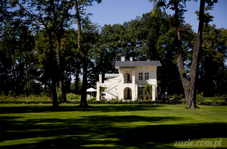 Pałac Wiechlice Szprotawa hotel spa restauracja noclegi golf basen joga konferencje wesela sala balowa bankiety catering masaże kosmetyczka aerobik odnowa biologiczna ekologiczny ośrodek wypoczynkowy Pałac Wiechlice Szprotawa hotel spa restauracja noclegi golf basen joga konferencje wesela sala balowa bankiety catering masaże kosmetyczka aerobik odnowa biologiczna ekologiczny ośrodek wypoczynkowy