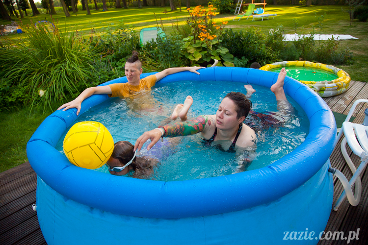 Wakacje Zazie i Syd z mopsami Kumokiem i Miszurem 2012 w Pałacu Wiechlice
