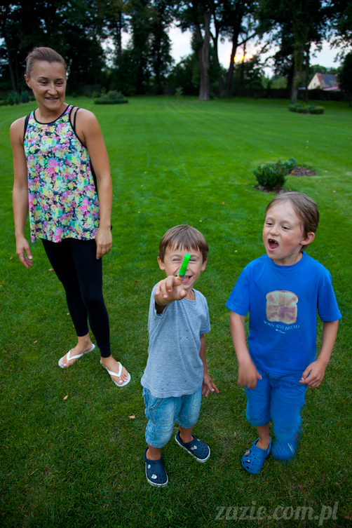 Wakacje Zazie i Syd z mopsami Kumokiem i Miszurem 2012 w Pałacu Wiechlice