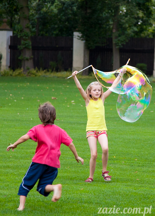 Wakacje Zazie i Syd z mopsami Kumokiem i Miszurem 2012 w Pałacu Wiechlice