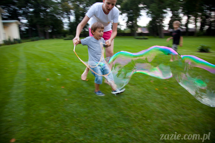 Wakacje Zazie i Syd z mopsami Kumokiem i Miszurem 2012 w Pałacu Wiechlice