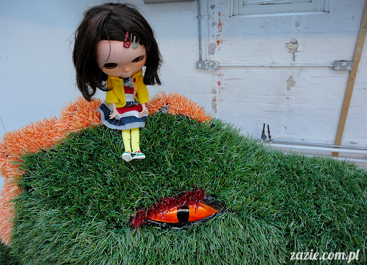 Orka Blythe doll Simply Chocolate custom by Zazie, Sceny z życia smoków