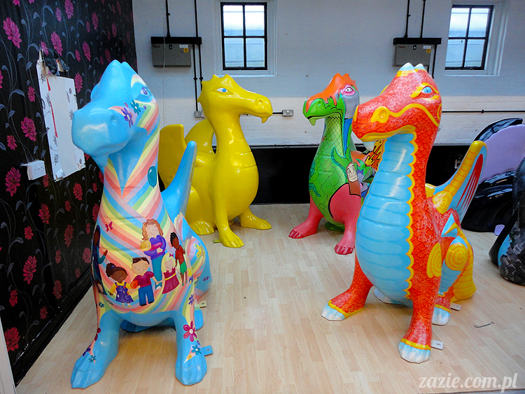 Orka Blythe doll Simply Chocolate custom by Zazie, Sceny z życia smoków