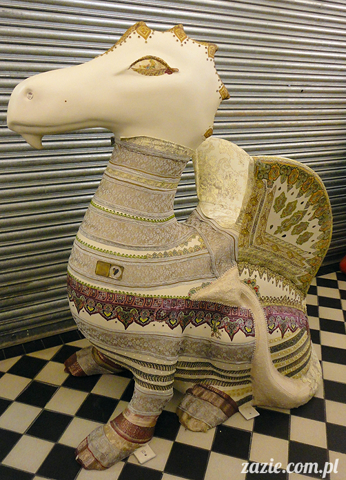 Orka Blythe doll Simply Chocolate custom by Zazie, Sceny z życia smoków