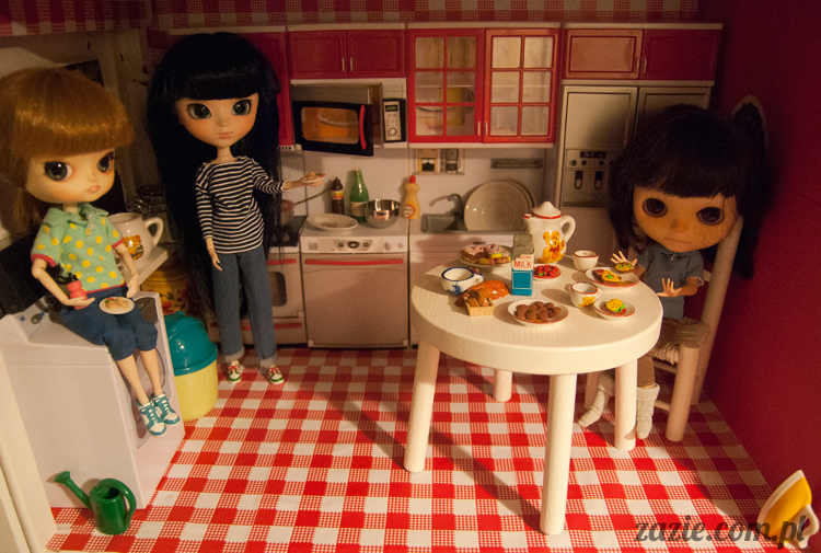 Christmas Xmas Dolls by Zazie, winter diorama with Blythe Simply Chocolate Dal Rot Chan Pullip Ddalgi