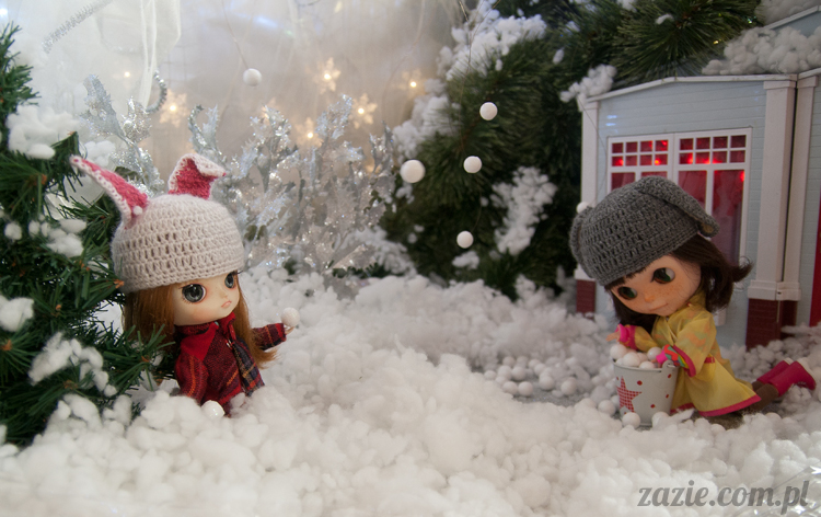 Christmas Xmas Dolls by Zazie, winter diorama with Blythe Simply Chocolate Dal Rot Chan Pullip Ddalgi