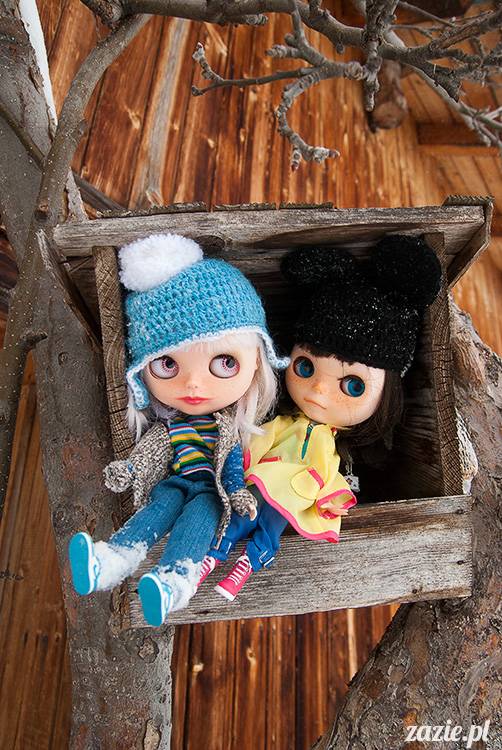 lalka Blythe doll Simply Chocolate & Vanilla custom ooak by Zazie Oh!Zazie, winter time play on the snow ski mountains