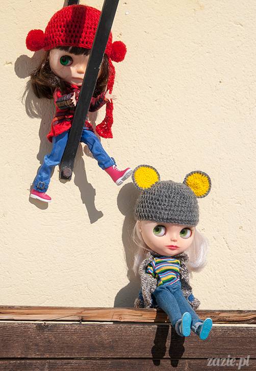 lalka Blythe doll Simply Chocolate & Vanilla custom ooak by Zazie Oh!Zazie, winter time play on the snow ski mountains