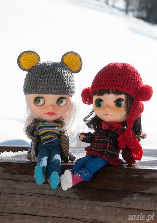 lalka Blythe doll Simply Chocolate & Vanilla custom ooak by Zazie Oh!Zazie, winter time play on the snow ski mountains