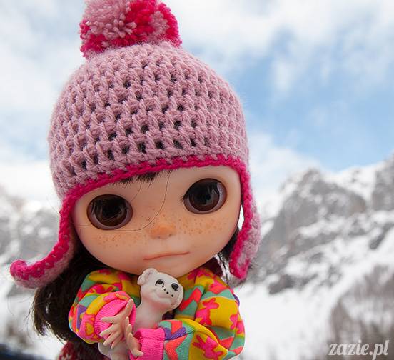 blythe_doll_simply_chocolate_vanilla_custom_ooak_by_zazie_snow_ski_mountains_47