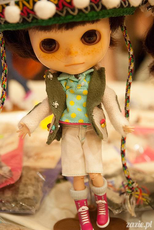 BlytheCon Barcelona april 2013, international Blythe doll convent, custom reroot ooak Blythe Takara Hasbro, sewing dress clothes for Blythe doll, BlytheCon in Spain Barcelona photo by Zazie Oh!Zazie