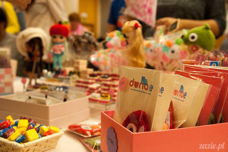 BlytheCon Barcelona april 2013, international Blythe doll convent, custom reroot ooak Blythe Takara Hasbro, sewing dress clothes for Blythe doll, BlytheCon in Spain Barcelona photo by Zazie Oh!Zazie