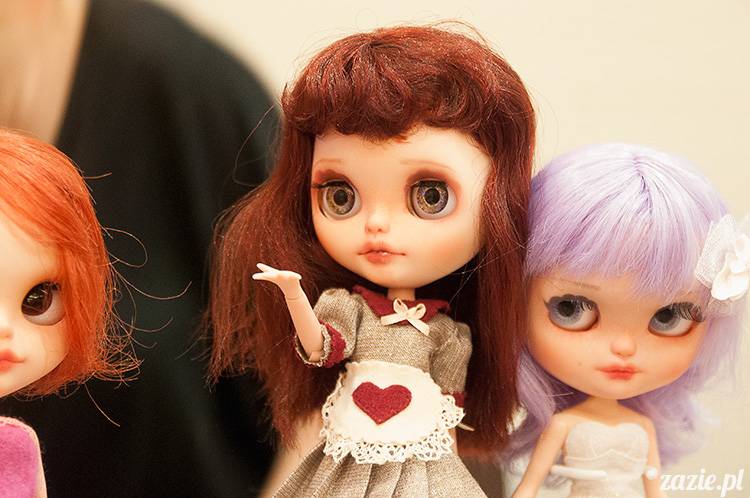 BlytheCon Barcelona april 2013, international Blythe doll convent, custom reroot ooak Blythe Takara Hasbro, sewing dress clothes for Blythe doll, BlytheCon in Spain Barcelona photo by Zazie Oh!Zazie