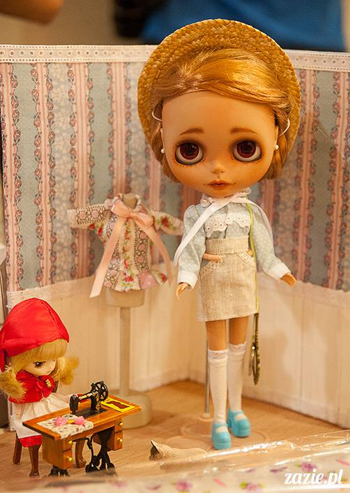 BlytheCon Barcelona april 2013, international Blythe doll convent, custom reroot ooak Blythe Takara Hasbro, sewing dress clothes for Blythe doll, BlytheCon in Spain Barcelona photo by Zazie Oh!Zazie