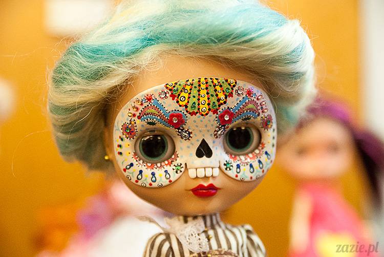 BlytheCon Barcelona april 2013, international Blythe doll convent, custom reroot ooak Blythe Takara Hasbro, sewing dress clothes for Blythe doll, BlytheCon in Spain Barcelona photo by Zazie Oh!Zazie