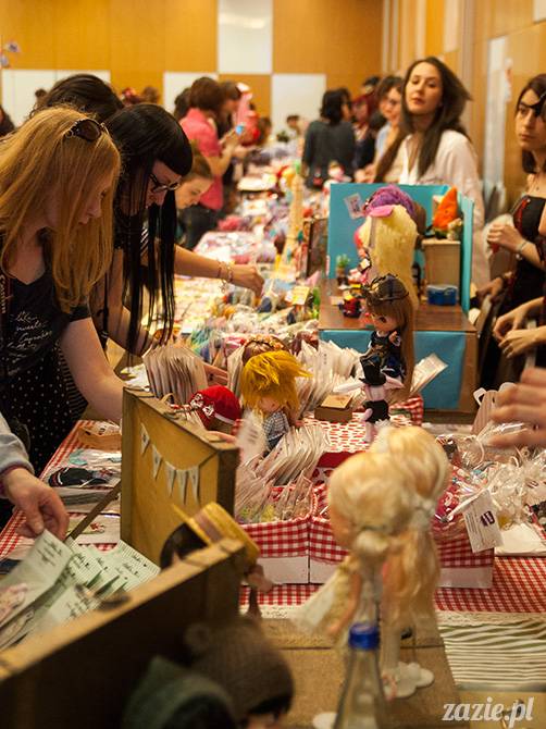 BlytheCon Barcelona april 2013, international Blythe doll convent, custom reroot ooak Blythe Takara Hasbro, sewing dress clothes for Blythe doll, BlytheCon in Spain Barcelona photo by Zazie Oh!Zazie