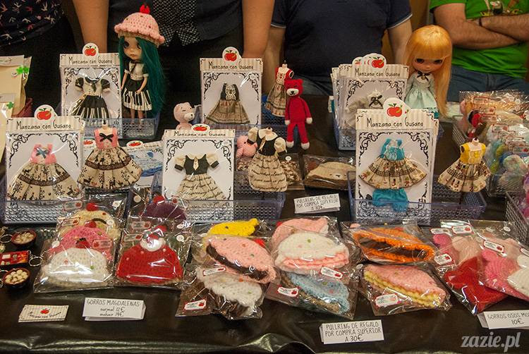 BlytheCon Barcelona april 2013, international Blythe doll convent, custom reroot ooak Blythe Takara Hasbro, sewing dress clothes for Blythe doll, BlytheCon in Spain Barcelona photo by Zazie Oh!Zazie