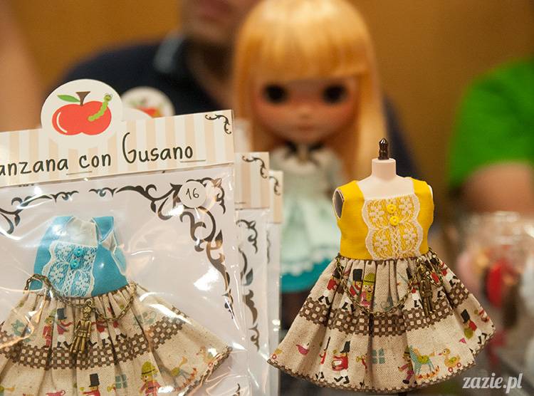 BlytheCon Barcelona april 2013, international Blythe doll convent, custom reroot ooak Blythe Takara Hasbro, sewing dress clothes for Blythe doll, BlytheCon in Spain Barcelona photo by Zazie Oh!Zazie