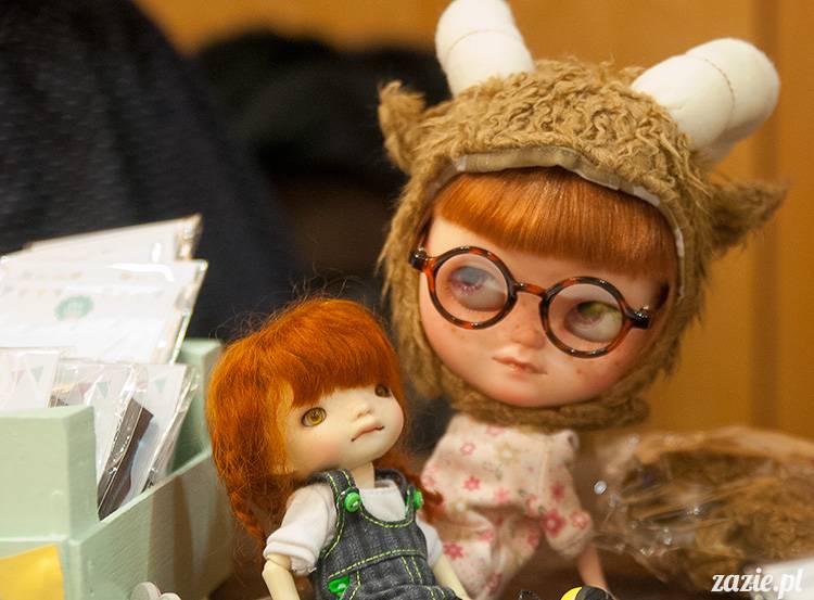 BlytheCon Barcelona april 2013, international Blythe doll convent, custom reroot ooak Blythe Takara Hasbro, sewing dress clothes for Blythe doll, BlytheCon in Spain Barcelona photo by Zazie Oh!Zazie