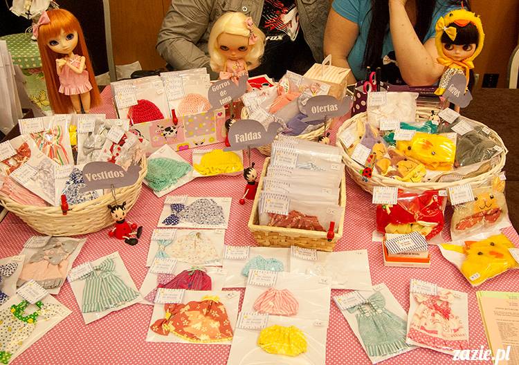 BlytheCon Barcelona april 2013, international Blythe doll convent, custom reroot ooak Blythe Takara Hasbro, sewing dress clothes for Blythe doll, BlytheCon in Spain Barcelona photo by Zazie Oh!Zazie