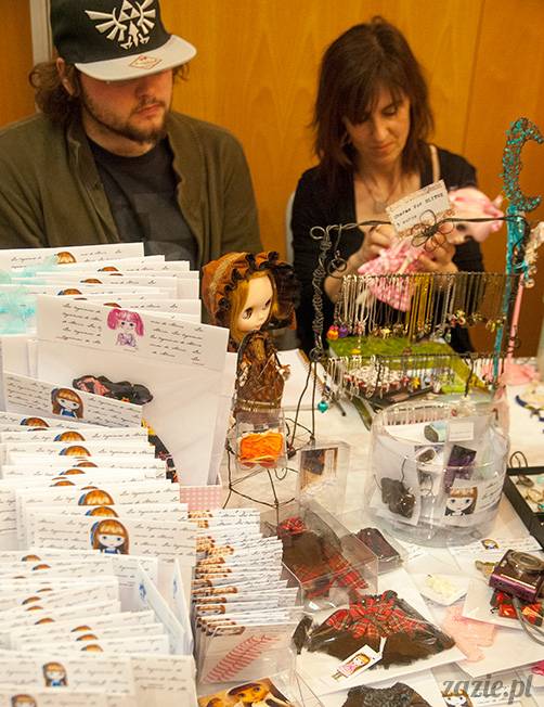 BlytheCon Barcelona april 2013, international Blythe doll convent, custom reroot ooak Blythe Takara Hasbro, sewing dress clothes for Blythe doll, BlytheCon in Spain Barcelona photo by Zazie Oh!Zazie