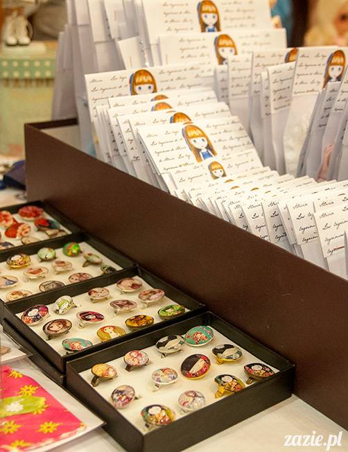 BlytheCon Barcelona april 2013, international Blythe doll convent, custom reroot ooak Blythe Takara Hasbro, sewing dress clothes for Blythe doll, BlytheCon in Spain Barcelona photo by Zazie Oh!Zazie