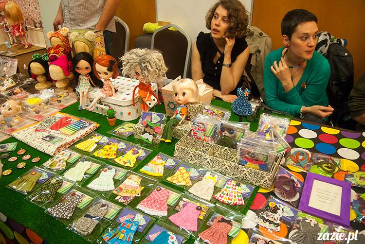 BlytheCon Barcelona april 2013, international Blythe doll convent, custom reroot ooak Blythe Takara Hasbro, sewing dress clothes for Blythe doll, BlytheCon in Spain Barcelona photo by Zazie Oh!Zazie