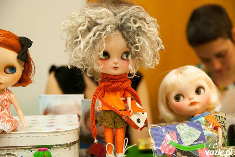 BlytheCon Barcelona april 2013, international Blythe doll convent, custom reroot ooak Blythe Takara Hasbro, sewing dress clothes for Blythe doll, BlytheCon in Spain Barcelona photo by Zazie Oh!Zazie