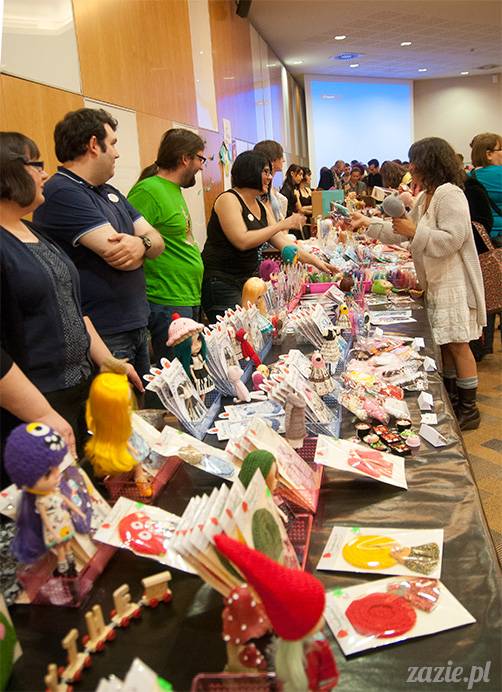 BlytheCon Barcelona april 2013, international Blythe doll convent, custom reroot ooak Blythe Takara Hasbro, sewing dress clothes for Blythe doll, BlytheCon in Spain Barcelona photo by Zazie Oh!Zazie