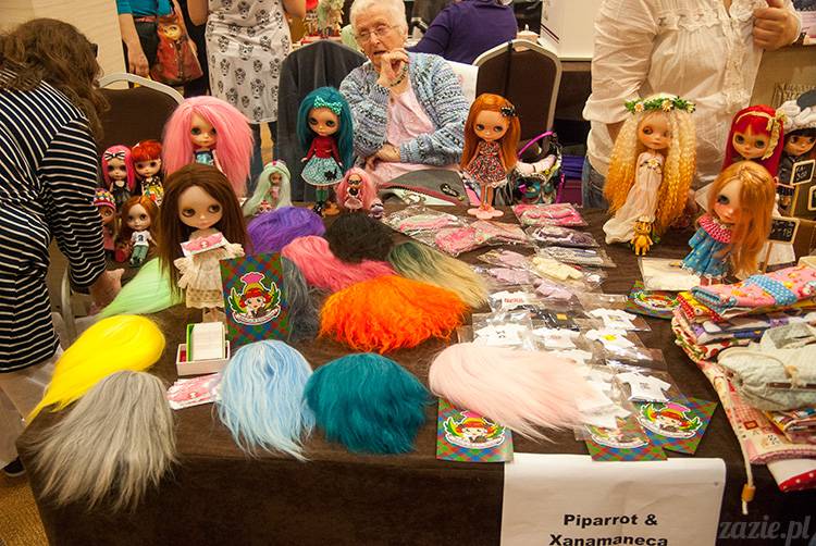 BlytheCon Barcelona april 2013, international Blythe doll convent, custom reroot ooak Blythe Takara Hasbro, sewing dress clothes for Blythe doll, BlytheCon in Spain Barcelona photo by Zazie Oh!Zazie