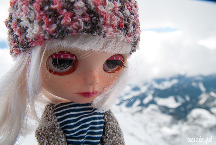 Zazie Blythe dolls Oh!Zazie custom ooak Simply Chocolate & Simply Vanilla winter ski mountains dev.zazie.com.pl