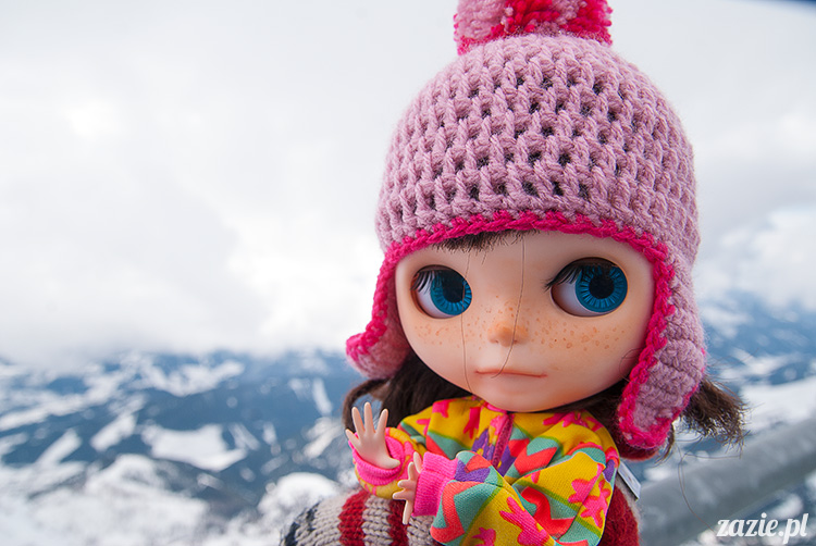 Zazie Blythe dolls Oh!Zazie custom ooak Simply Chocolate & Simply Vanilla winter ski mountains dev.zazie.com.pl