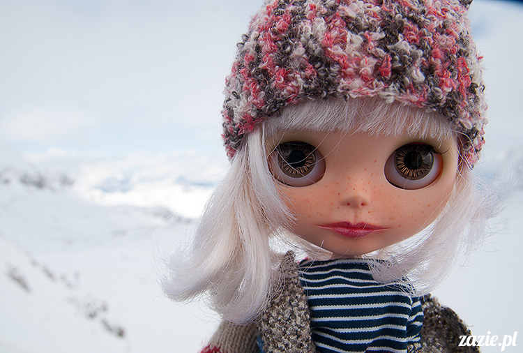 Zazie Blythe dolls Oh!Zazie custom ooak Simply Chocolate & Simply Vanilla winter ski mountains dev.zazie.com.pl