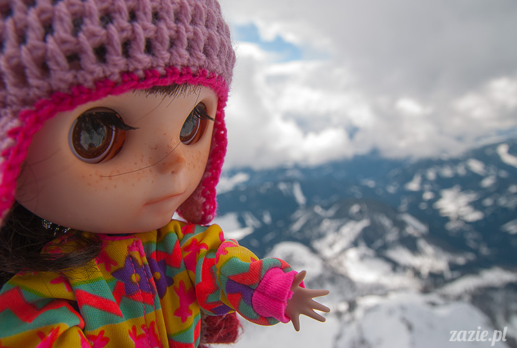 Zazie Blythe dolls Oh!Zazie custom ooak Simply Chocolate & Simply Vanilla winter ski mountains dev.zazie.com.pl