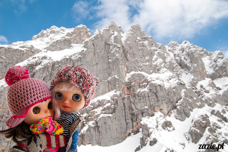 Zazie Blythe dolls Oh!Zazie custom ooak Simply Chocolate & Simply Vanilla winter ski mountains dev.zazie.com.pl