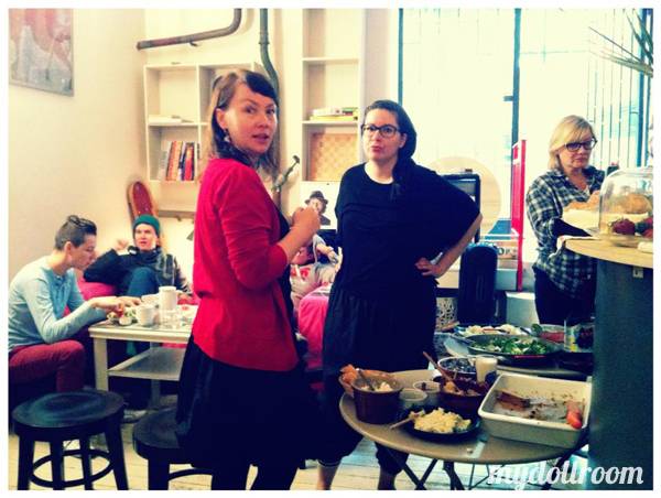 Posłaniec Uczuć Glogera 6 Stara Ochota, niedzielne śniadanie w Posłańcu Uczuć, open bar all you can eat