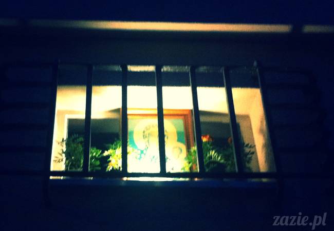 sposoby na bezsenność, nie mogę spać, problemy z zaśnięciem, leki i suplementy nasenne, akupresura na sen